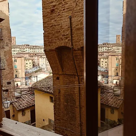 Authentic Tuscan Piazza Del Campo
